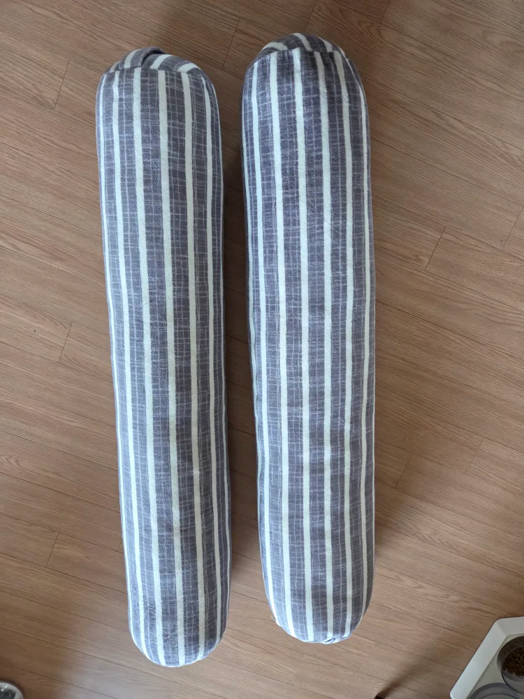 [중고]스트라이프 바디필로우 롱쿠션(2개)