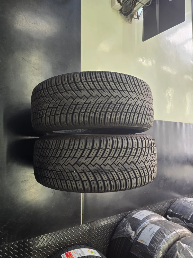 피렐리 올웨더 20인치 중고타이어 판매합니다