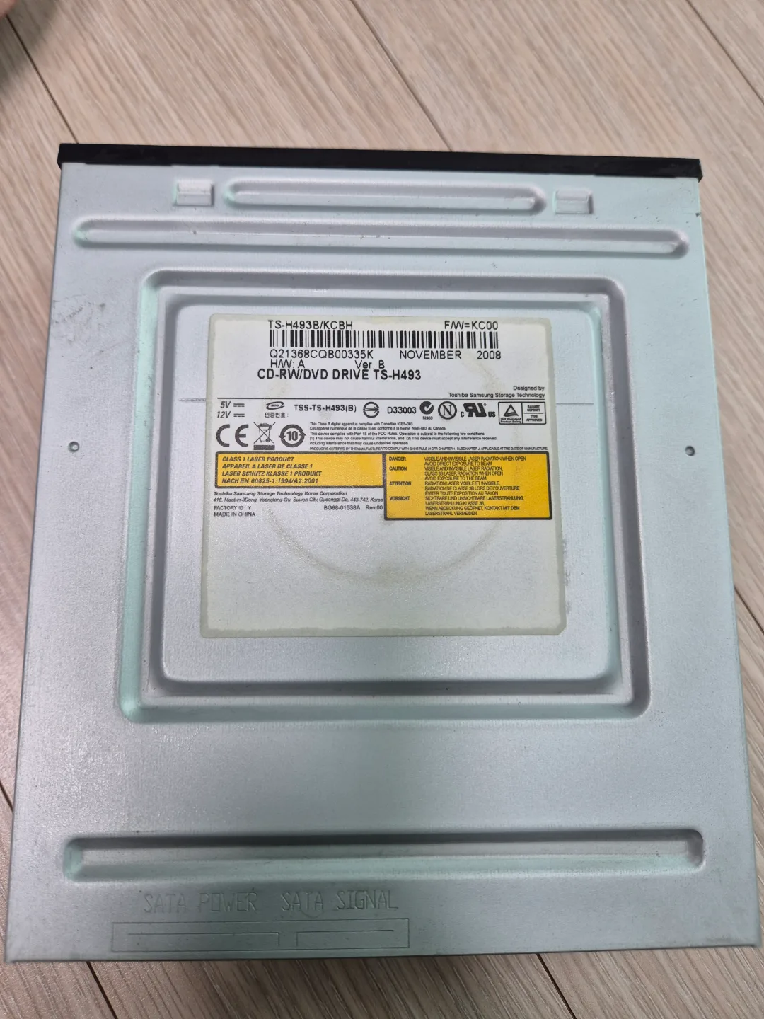 중고 컴퓨터 부품 cpu 메인보드 vga cdrom