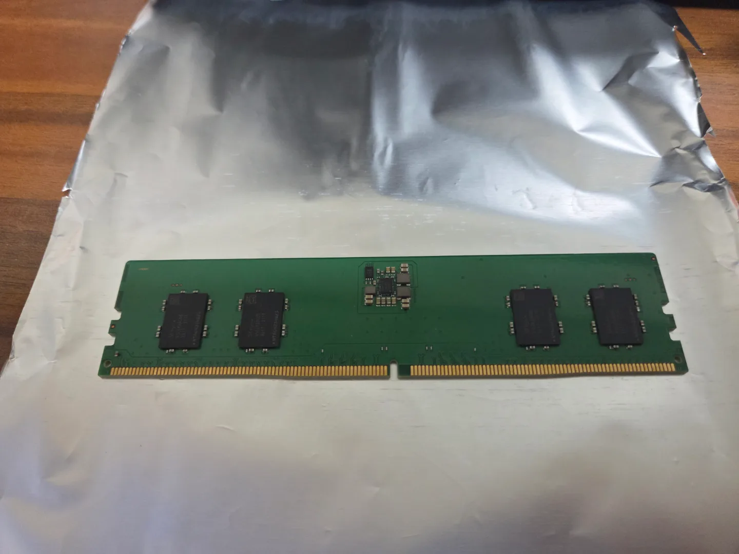 (중고) 하이닉스 ddr5-5600 8기가x4개 팝니다.