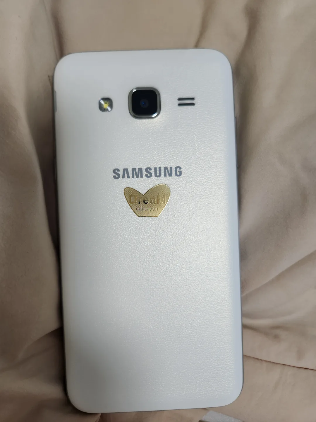 작동되는 갤럭시 j3 상태좋은 중고폰 판매합니다