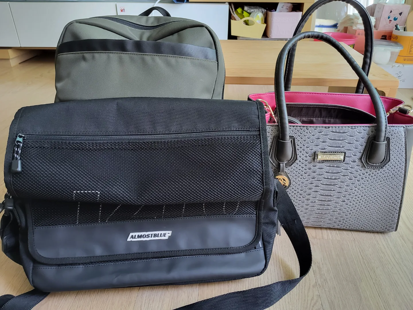 랜드로바백팩 이랑 옆으로 매는가방