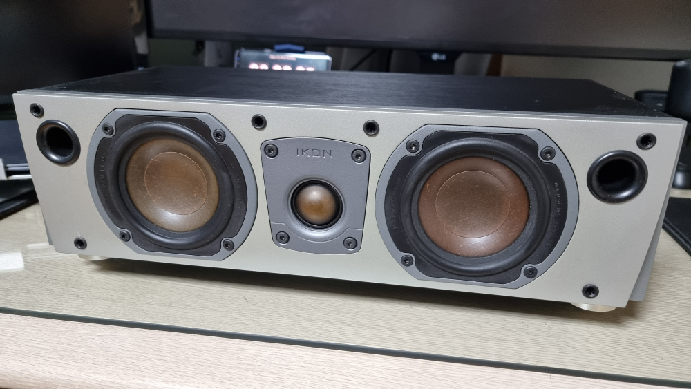 DALI IKON VOKAL 1 センタースピーカー 木目調 モダンデザイン DALI IKON VOKAL 1 センタースピーカー 木目調 モダンデザイン 木目調