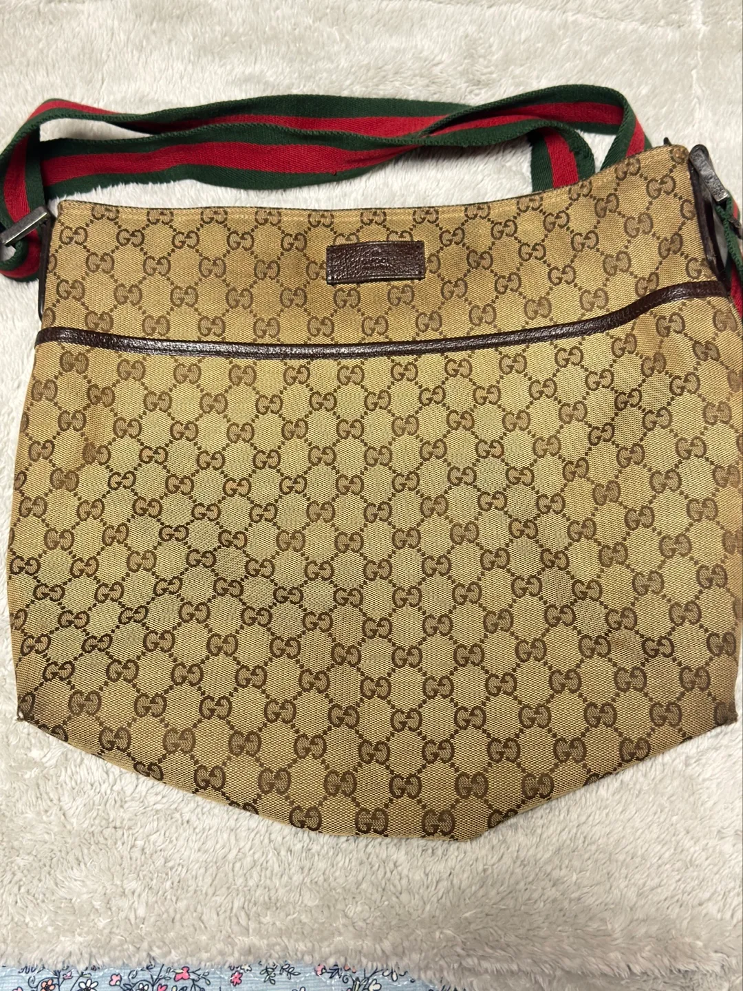 중고 구찌 GG 캔버스 숄더백 급처
