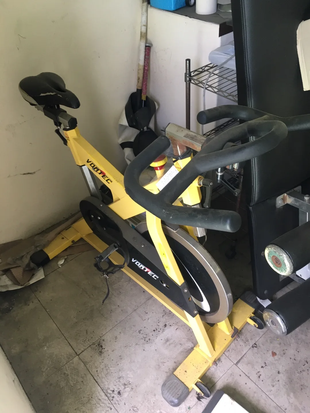 스피닝 중고 3만원에 판매합니다