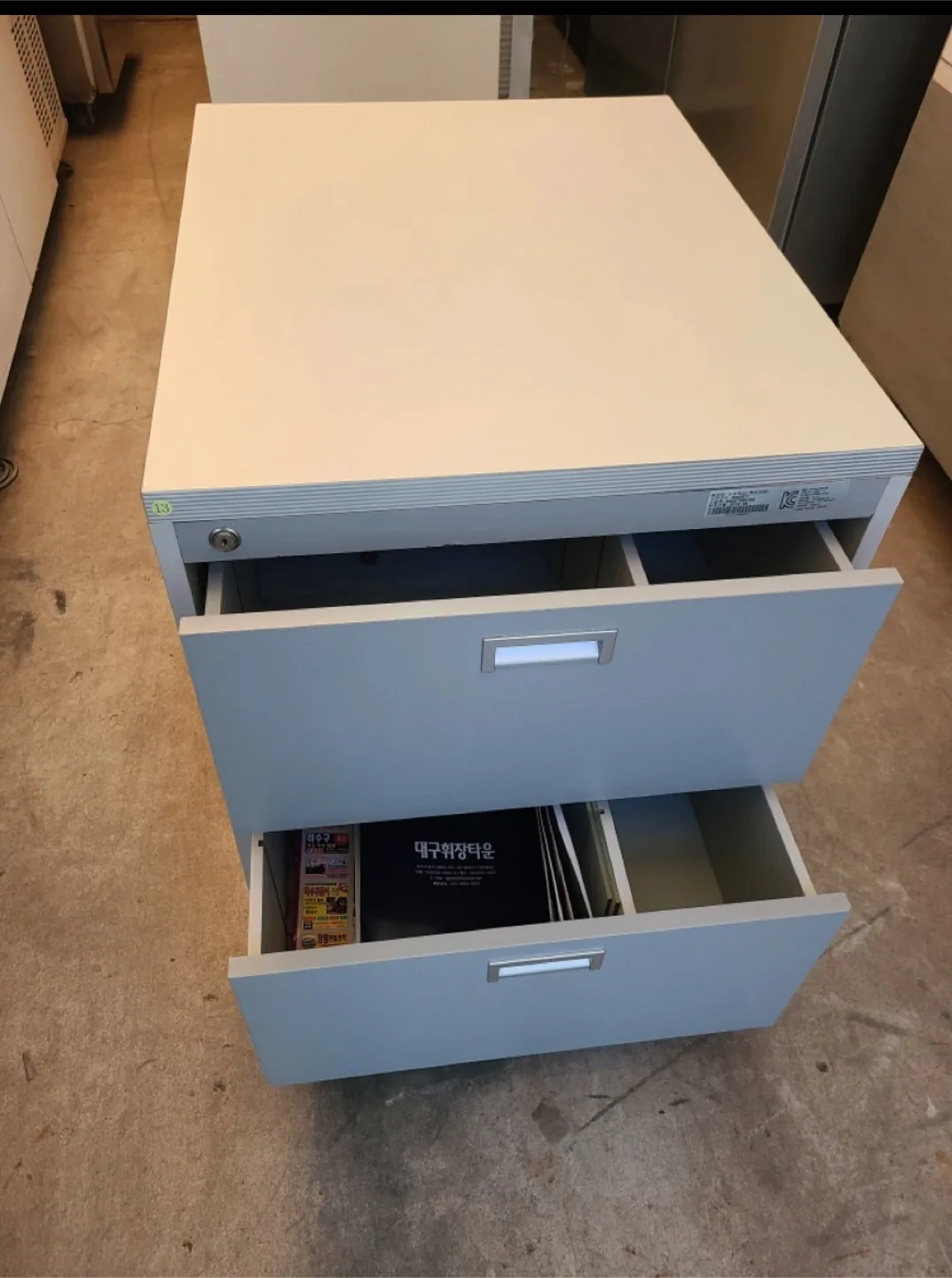 튼튼한 중고보조책상/대형 사무용서랍