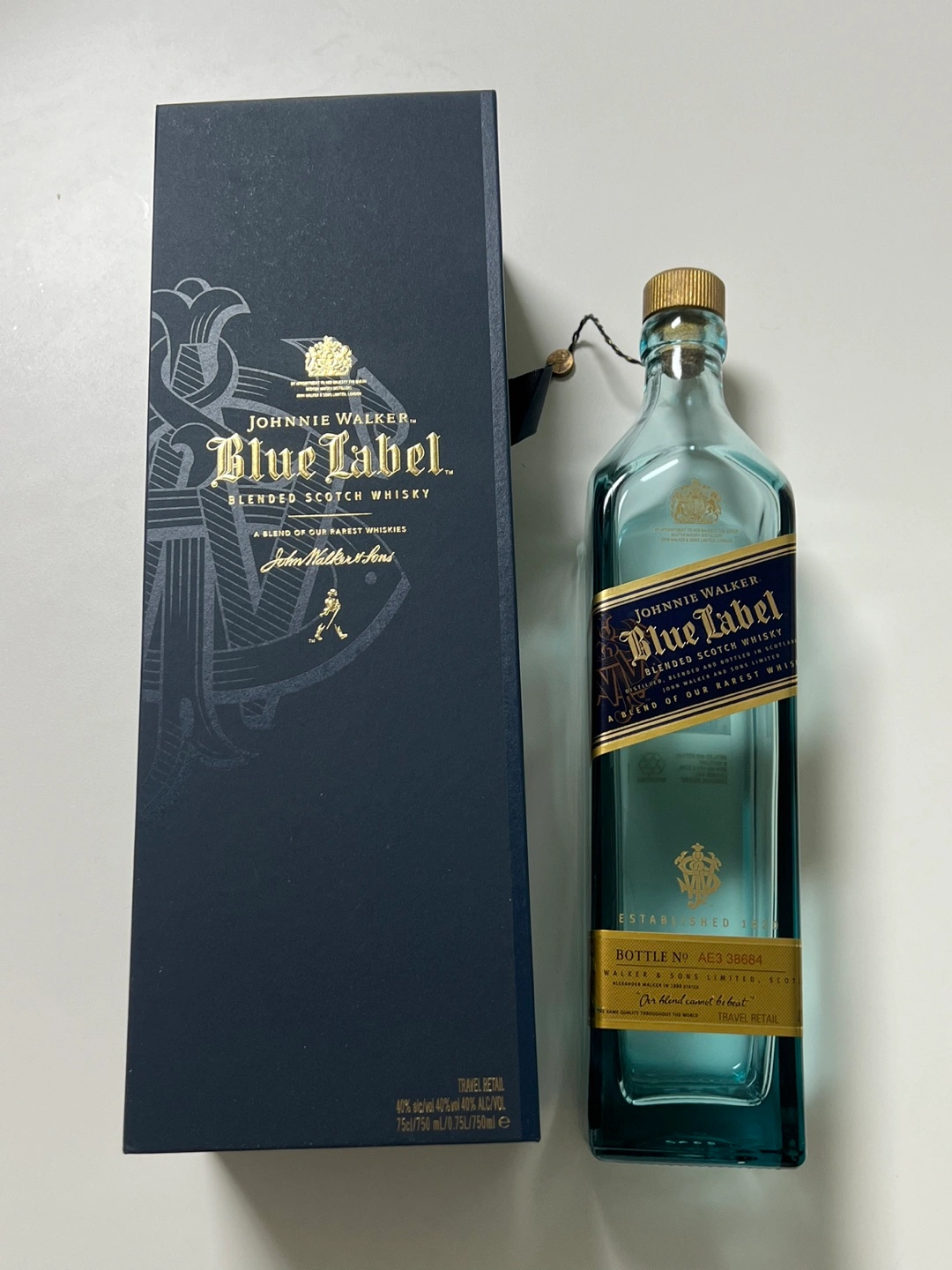 조니워커 블루 라벨 750ml 공병 (케이스O) | 취미/게임/음반 | 당근 중고거래