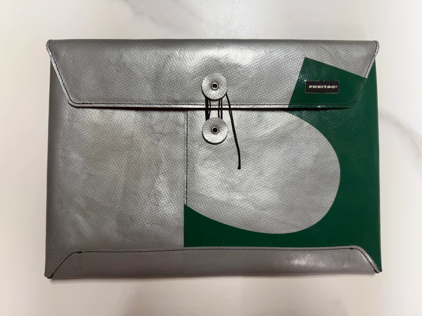 프라이탁 맥북 아이패드 13인치 슬리브 파우치