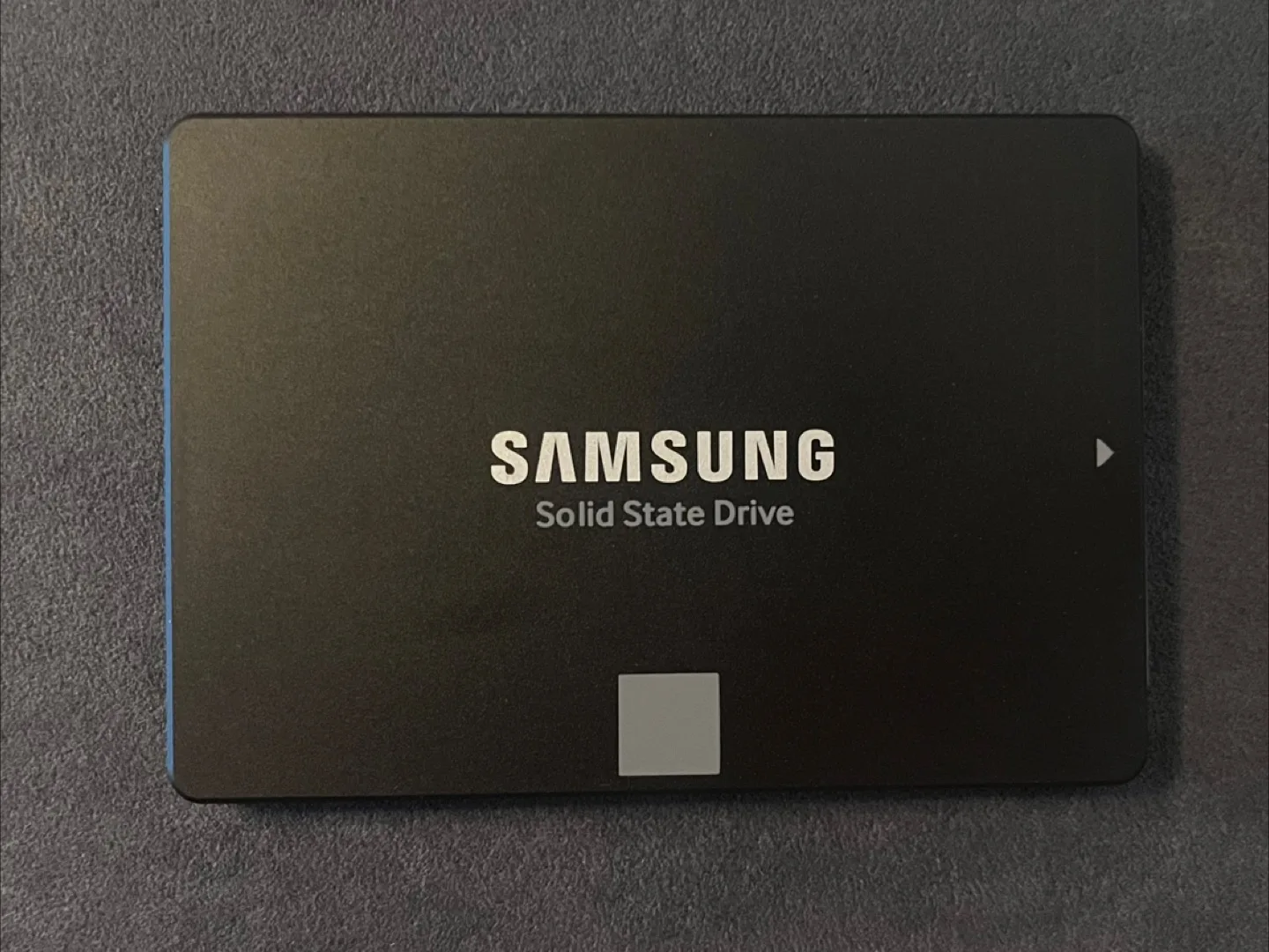 삼성 870 EVO SATA SSD 중고 상태 양호 저장 용량 500GB