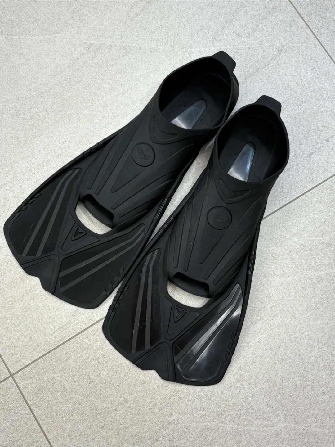 아레나 숏핀 오리발 A4AC1AF03 255 (사이즈 L) 중고