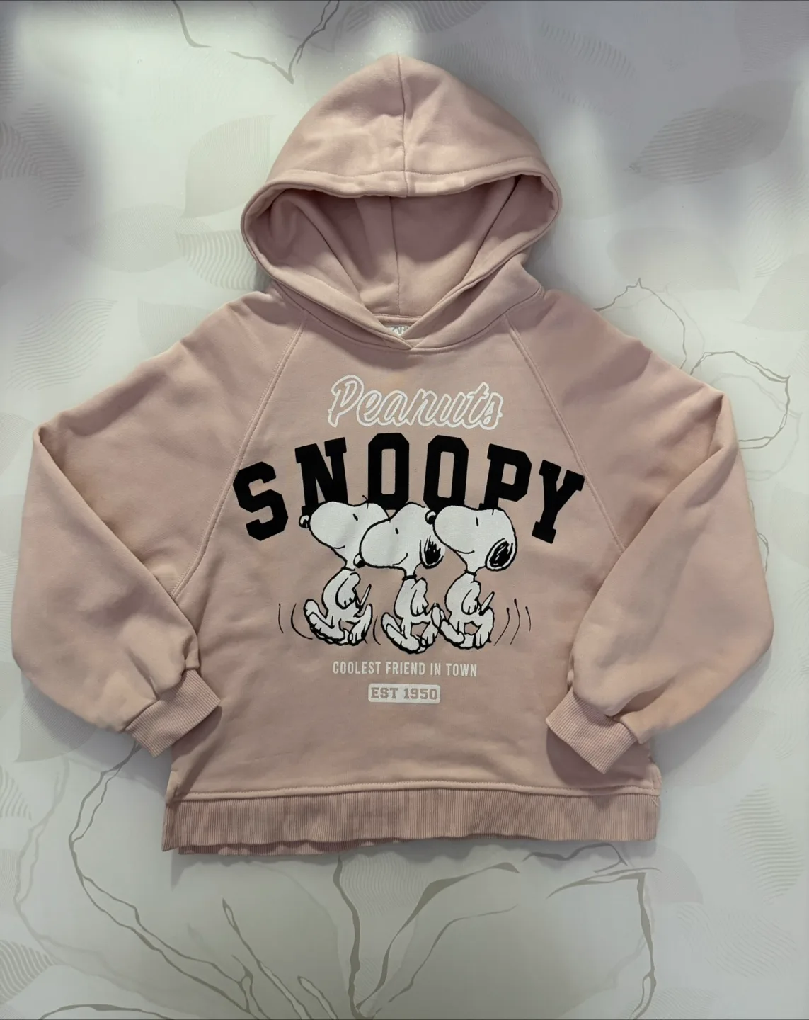 ZARA 키즈 스누피 핑크 후드티(사이즈 9 / 134cm) 판매합니다.
