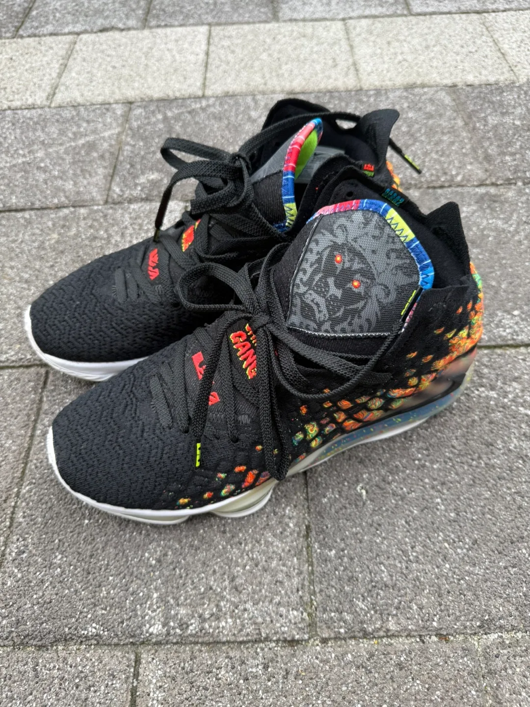 나이키 르브론 17 갱 중고 275