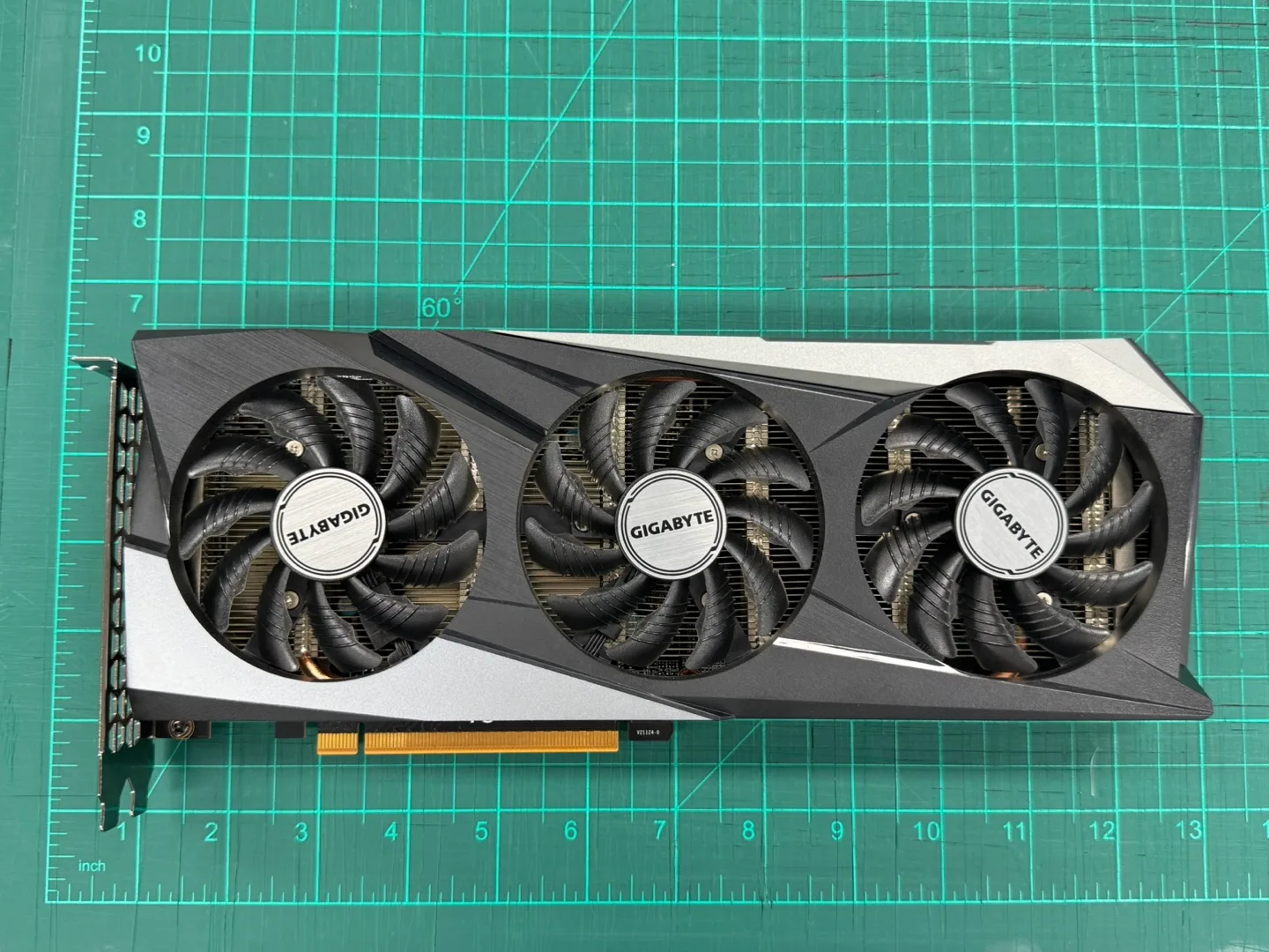 [2년반 사용 중고 판매]기가바이트 라데온 RX 6500 XT Gaiming OC D6 4GB 제이씨현 그래픽 카드