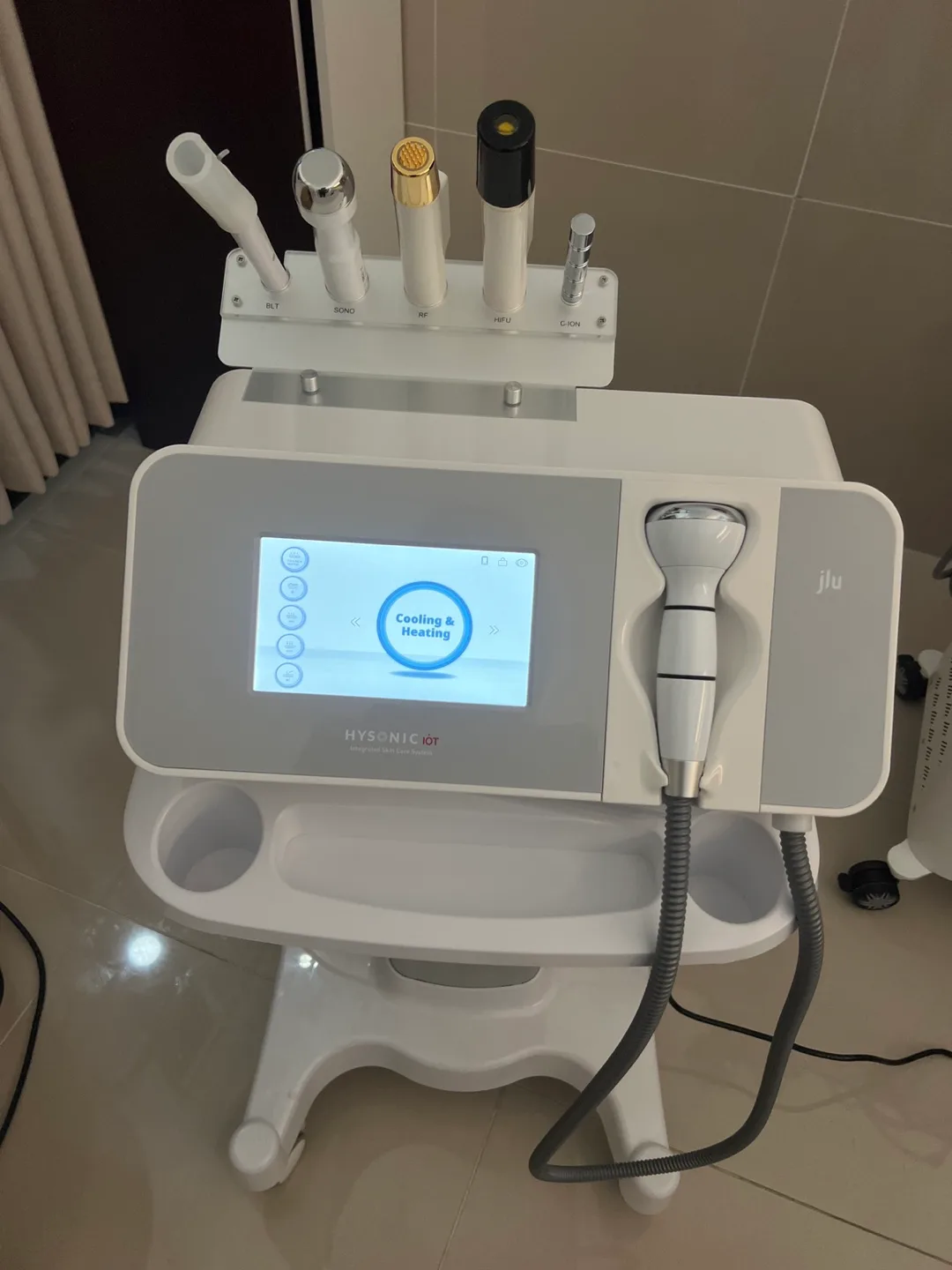 HYSONIC IOT 피부관리기