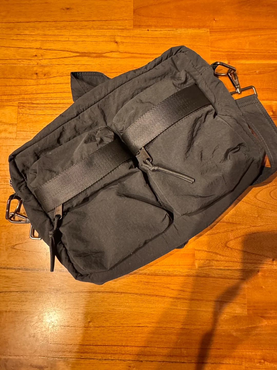 메종미네드 투포켓 크로스백 블랙