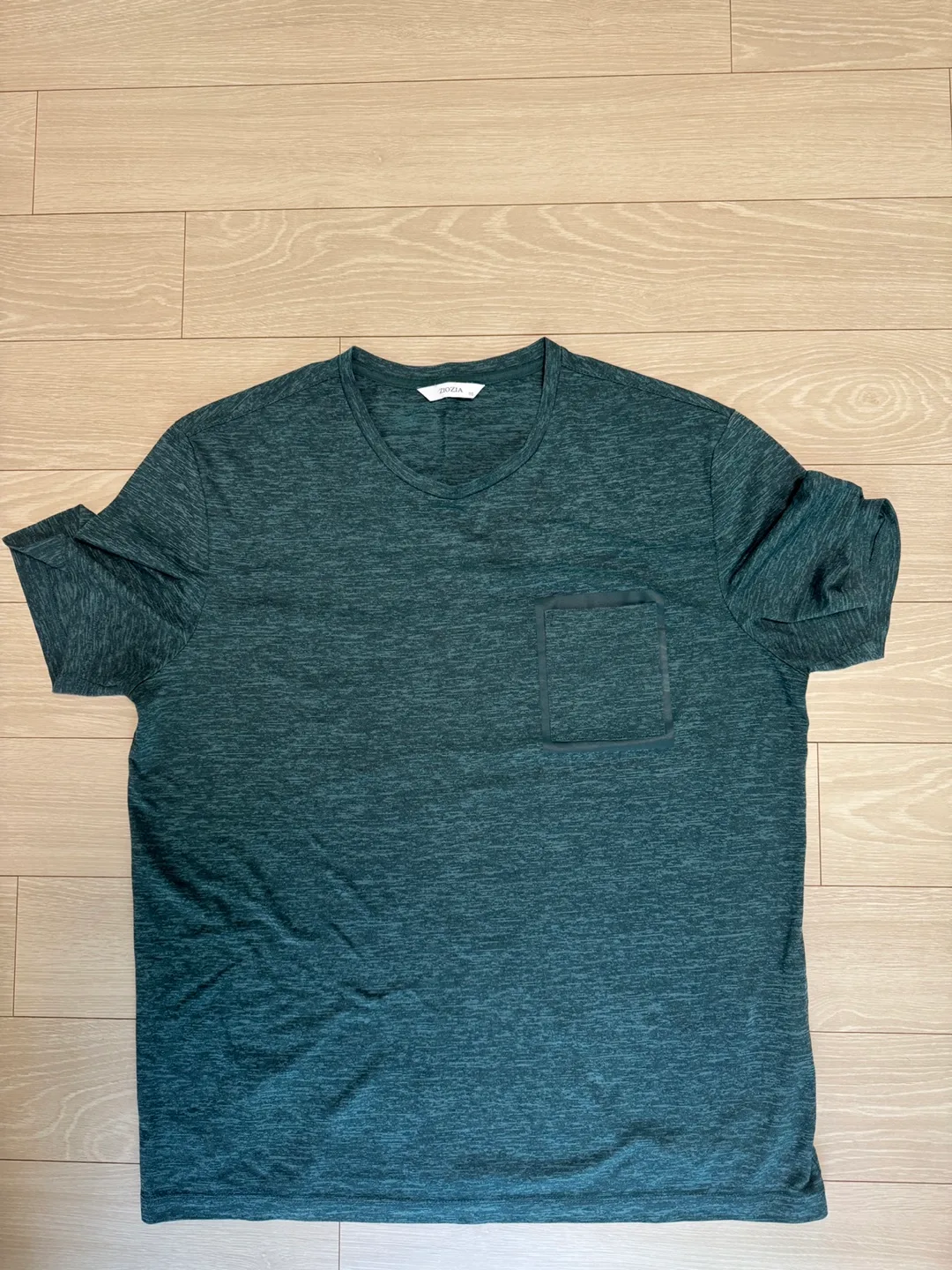 지오지아 반팔티 팝니다