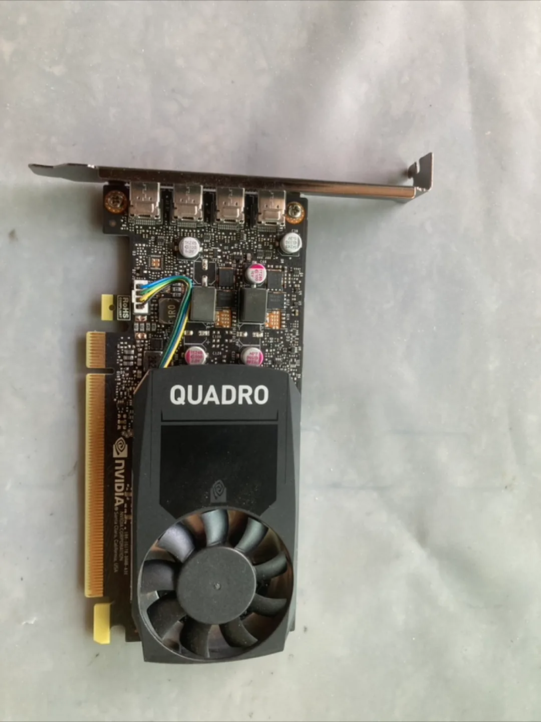 NVIDIA Quadro P620중고 그래픽카드 판매