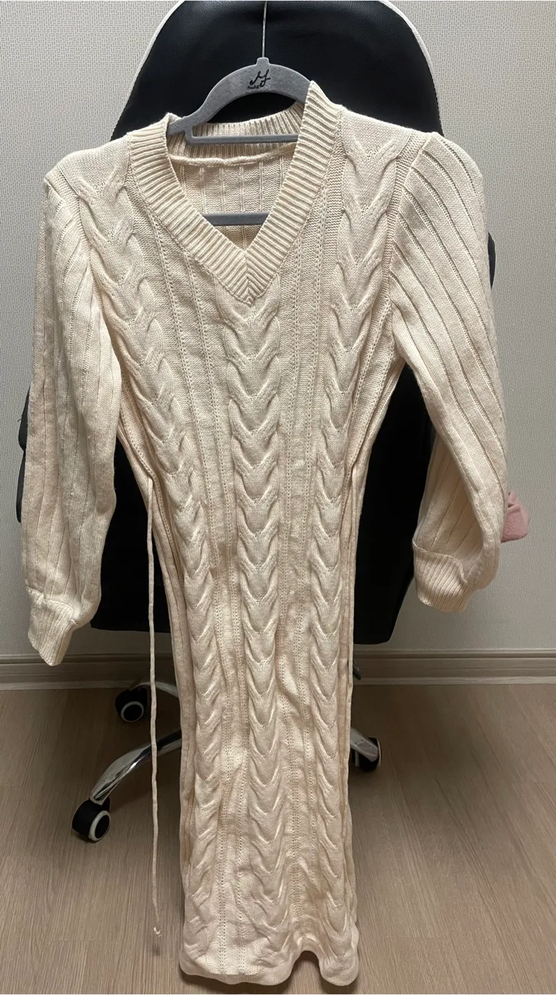 아이보리 꽈배기 니트 롱 원피스