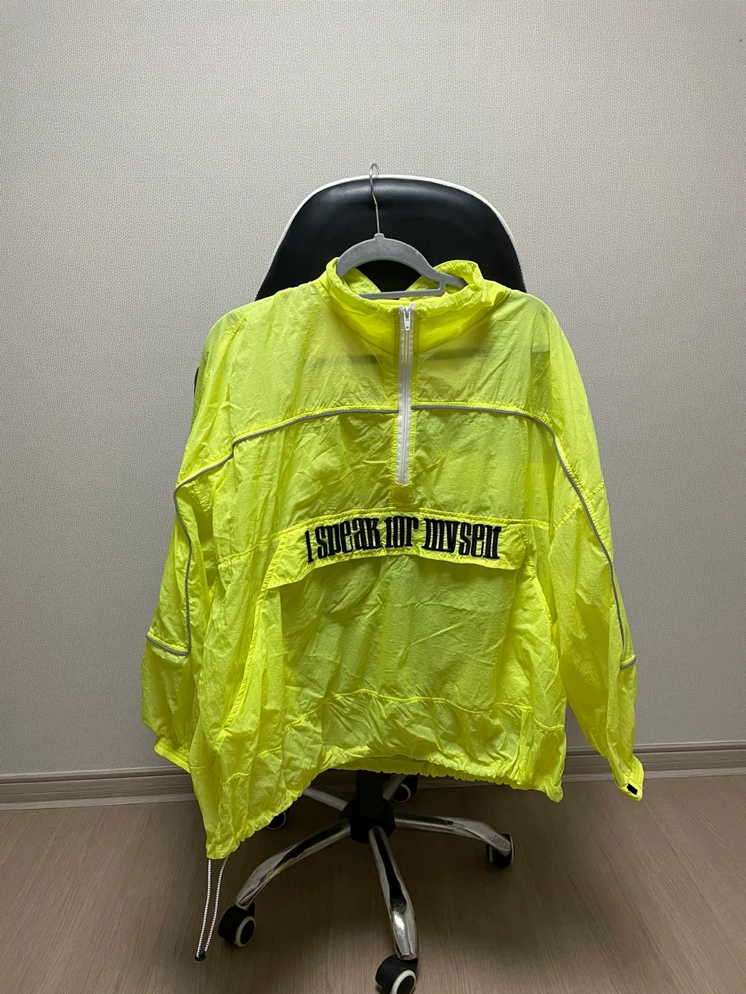 반에이크 van ake 형광 윈드브레이커 바람막이