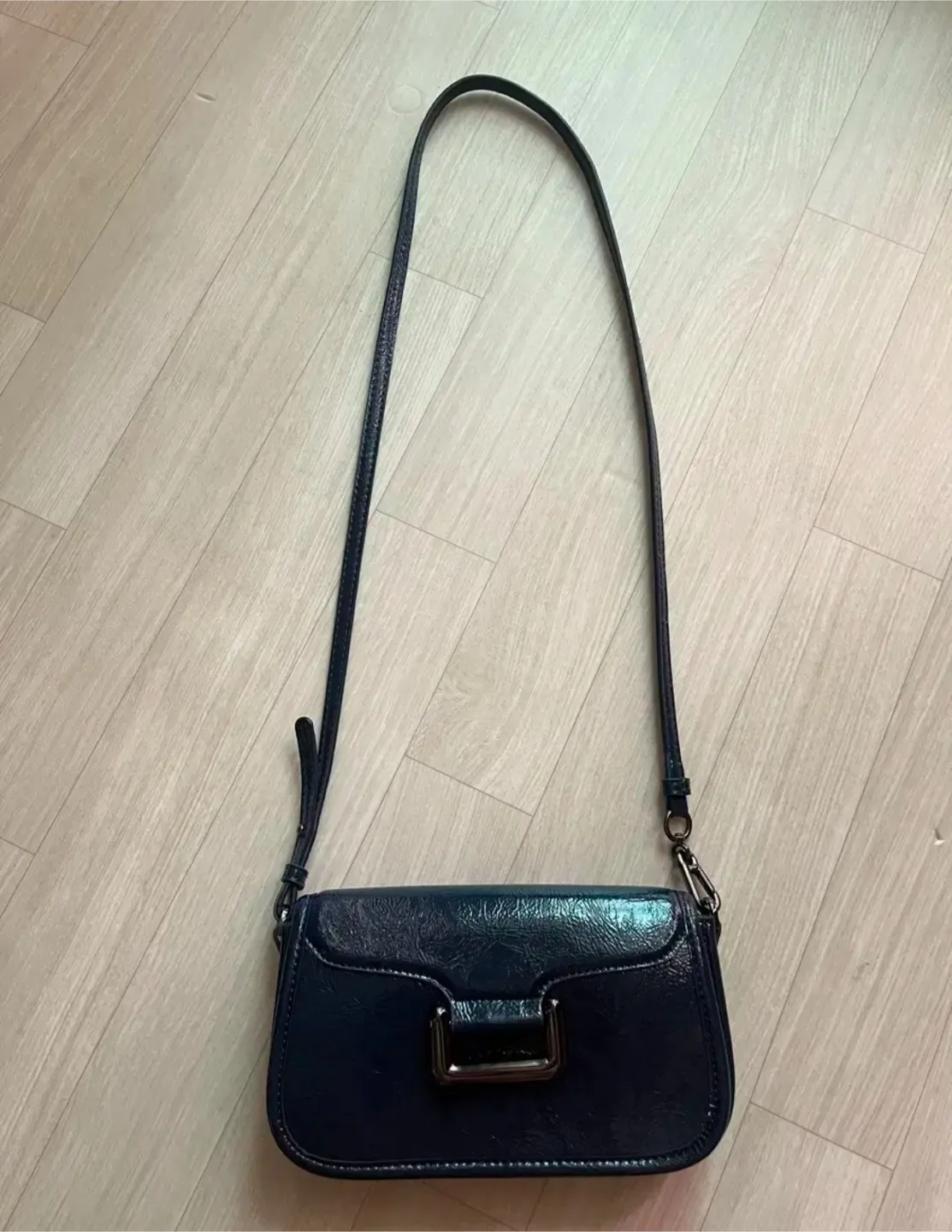 🍀택배만 가능🍀 자라 메탈 크로스백