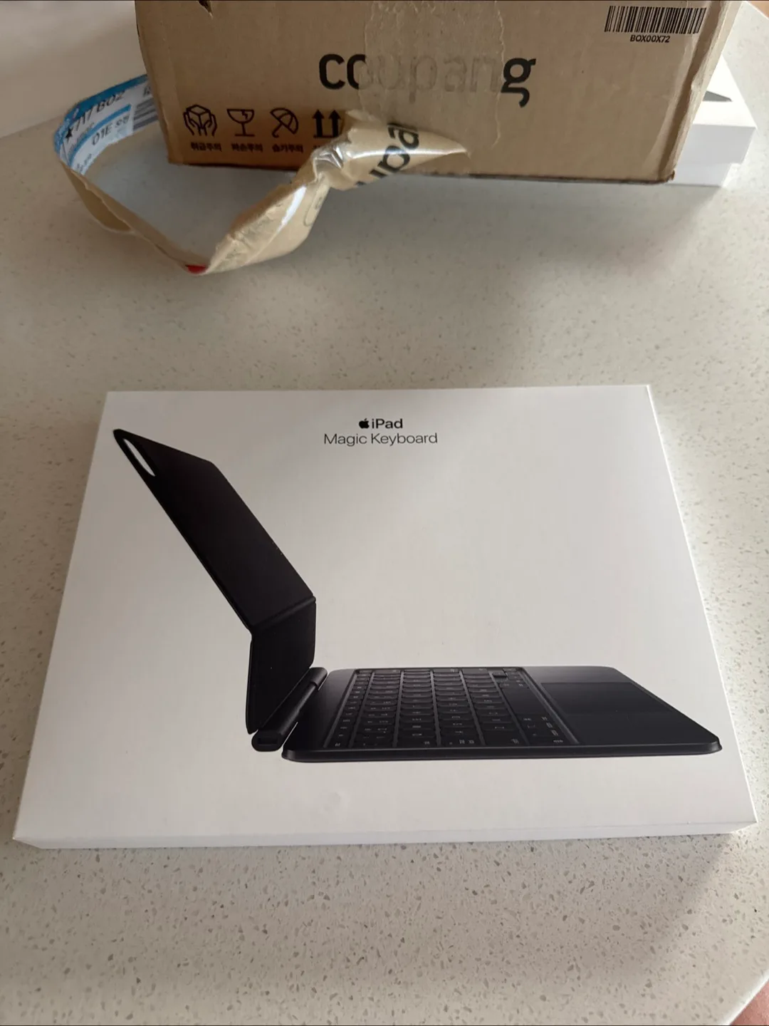 iPad Pro 11 M4 매직 키보드 새상품