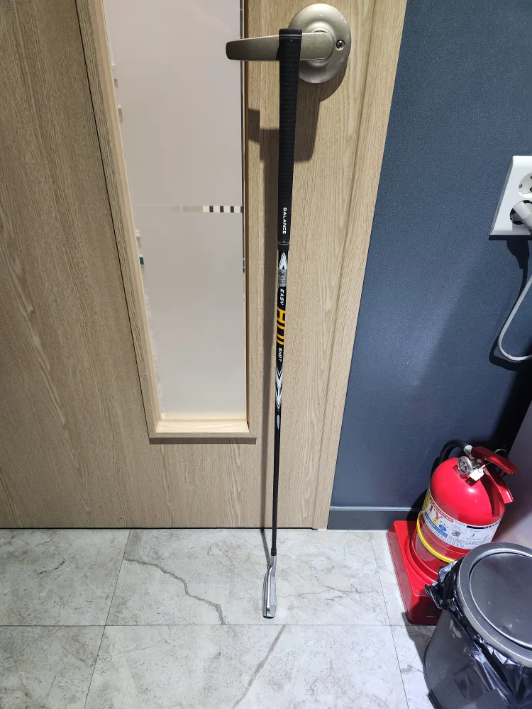 중고 GVTOUR 3번 아이언 판매합니다.