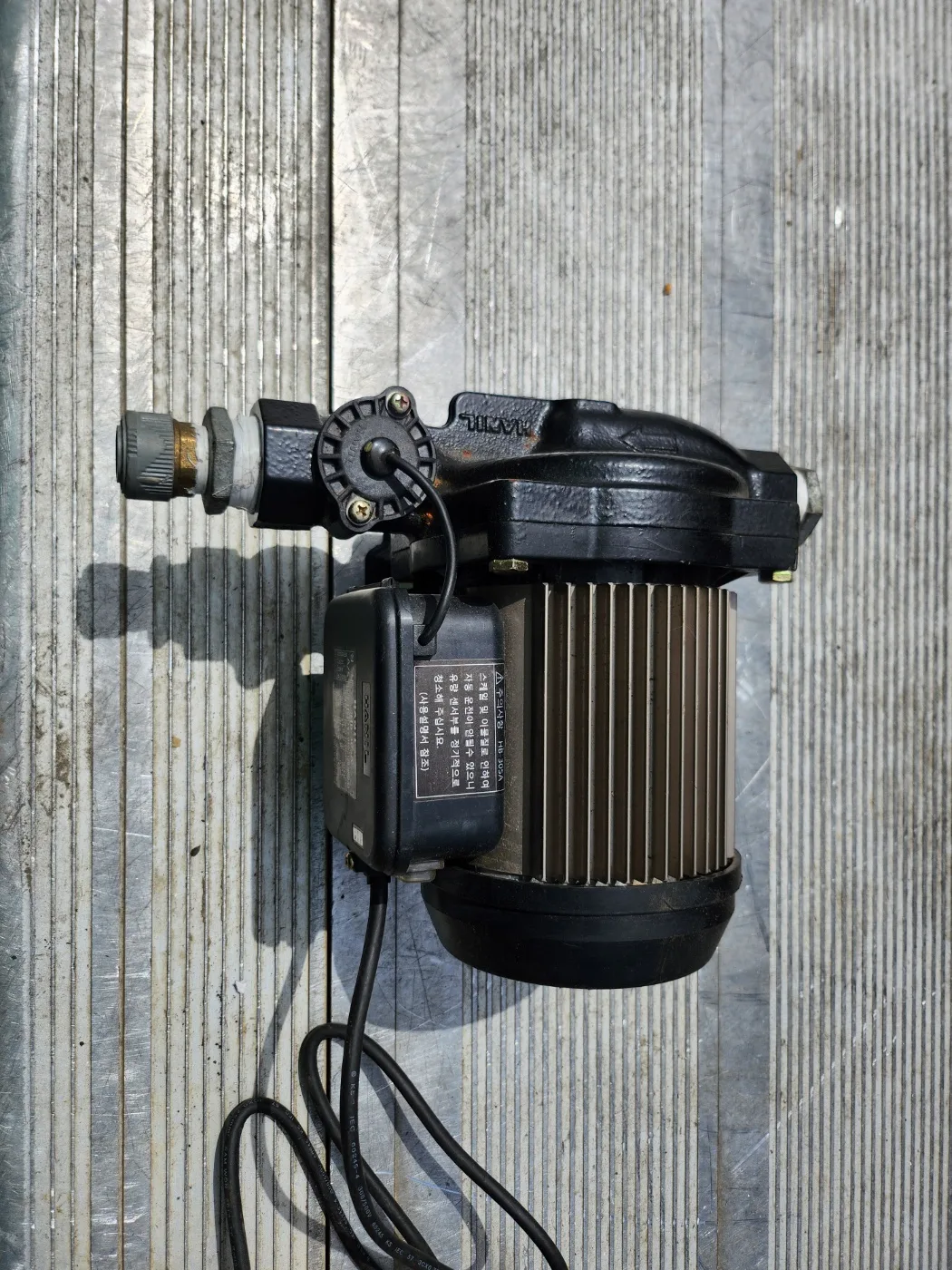 한일 유체펌프 수중펌프 HB-305A 중고입니다