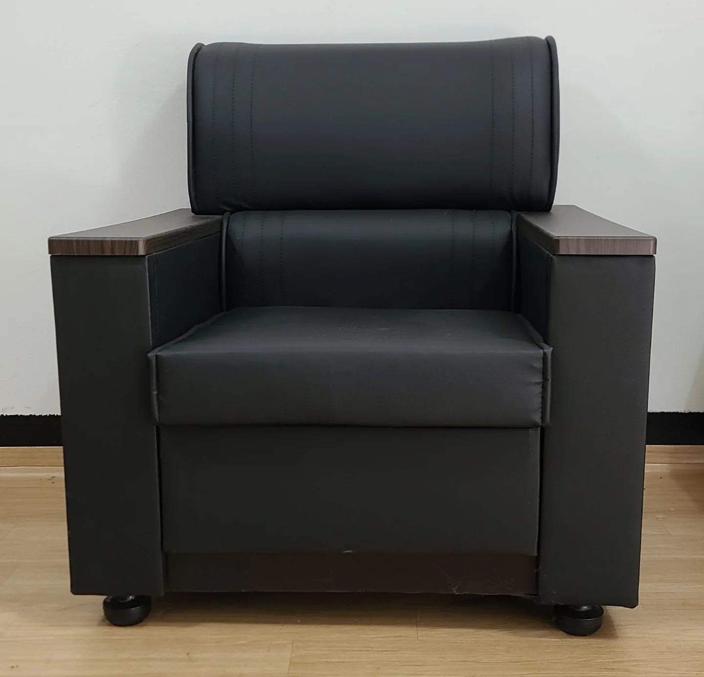 검정 가죽 1인용 소파(중고)