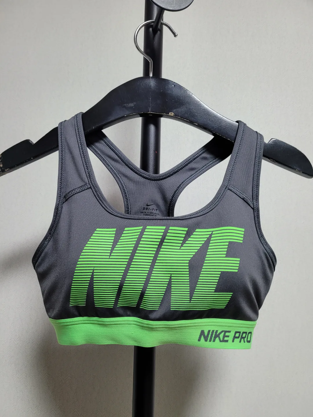 나이키 브라탑 사이즈 XS