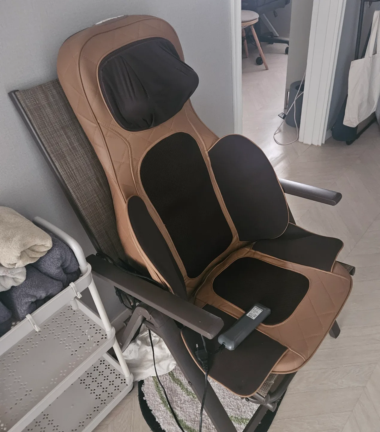 [중고] 닥터웰 안마의자 + 전용무중력의자