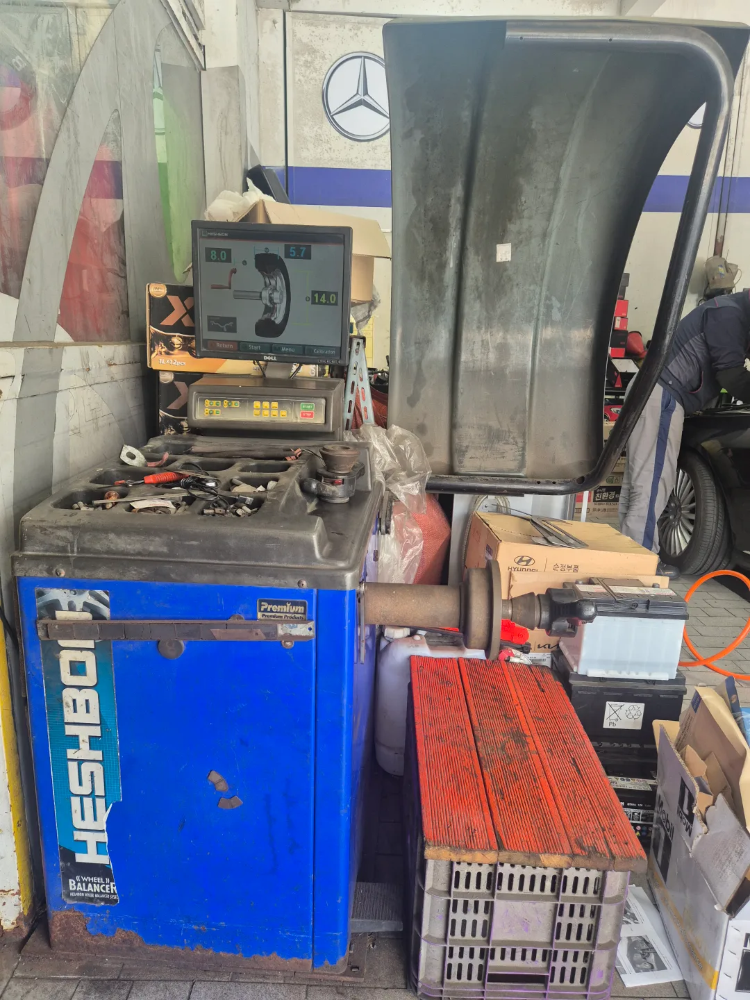Heshbon 모니터 휠 밸런서 중고로 싸게 판매합니다