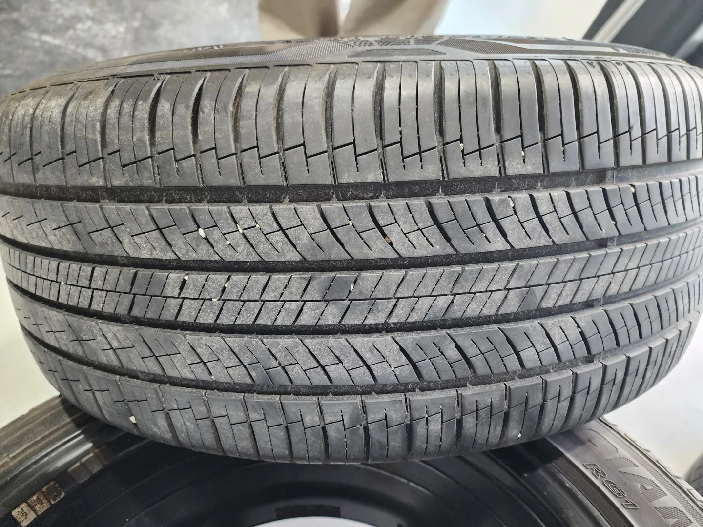 타이어 휠 일괄판매