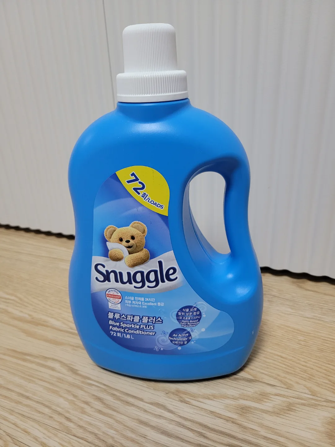 스너글 섬유유연제 블루스파클 1.8L 중고