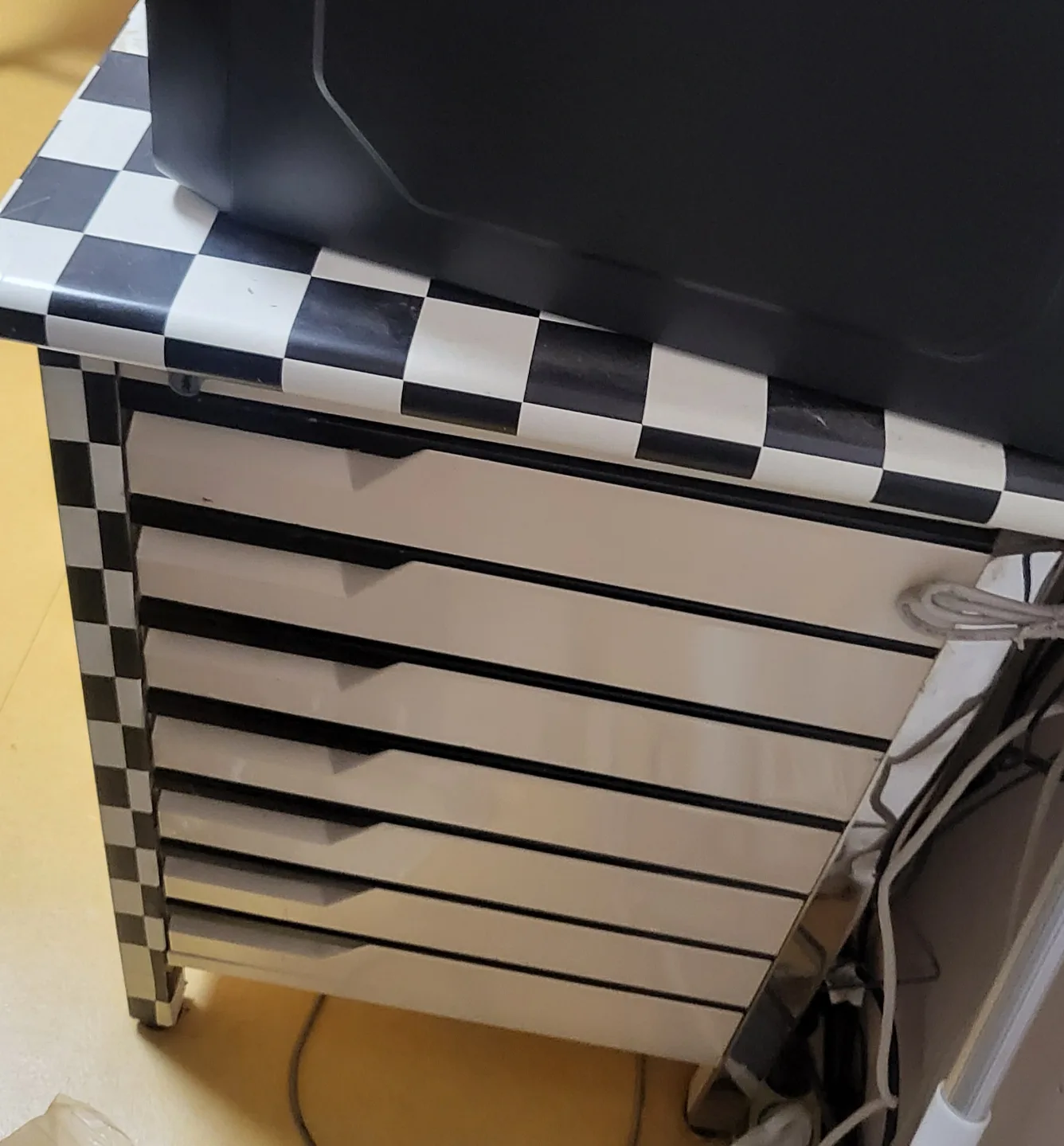 7단 철제 서랍장