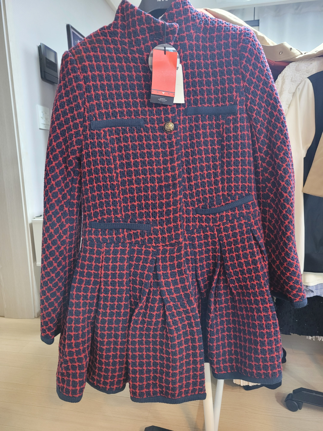 코인코즈 트위드 코트/ 새상품/옷장정리/55