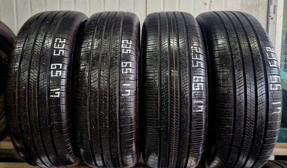 중고타이어 17인치 4개 28만원 넥센 235 65 17