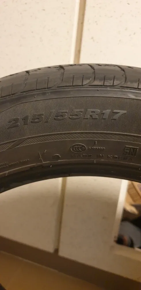 넥센타이어 215 55 17(중고)