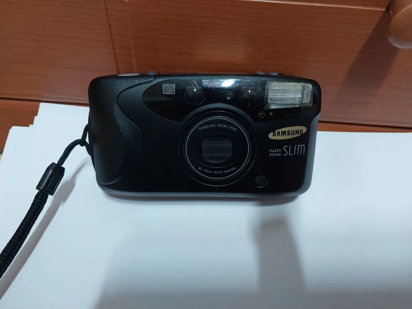 중고!삼성 케녹스 퍼지줌 슬림 필름카메라이고밧데리교체해도작동않되고수리하거나장식용으로추천드려요