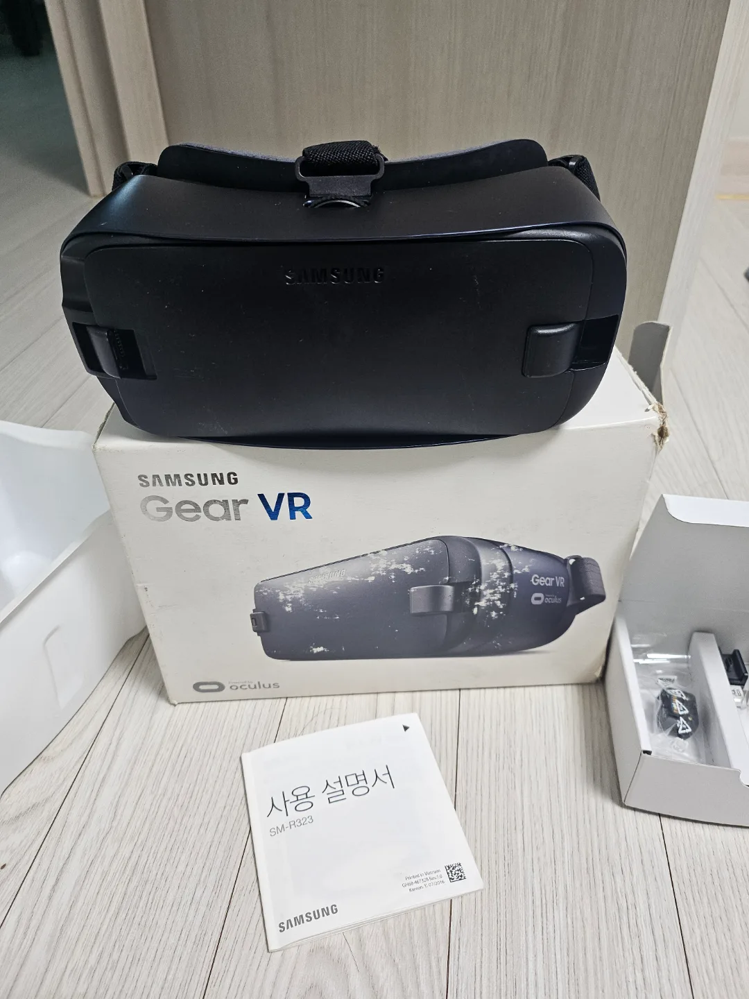 삼성 기어 VR SM-R323