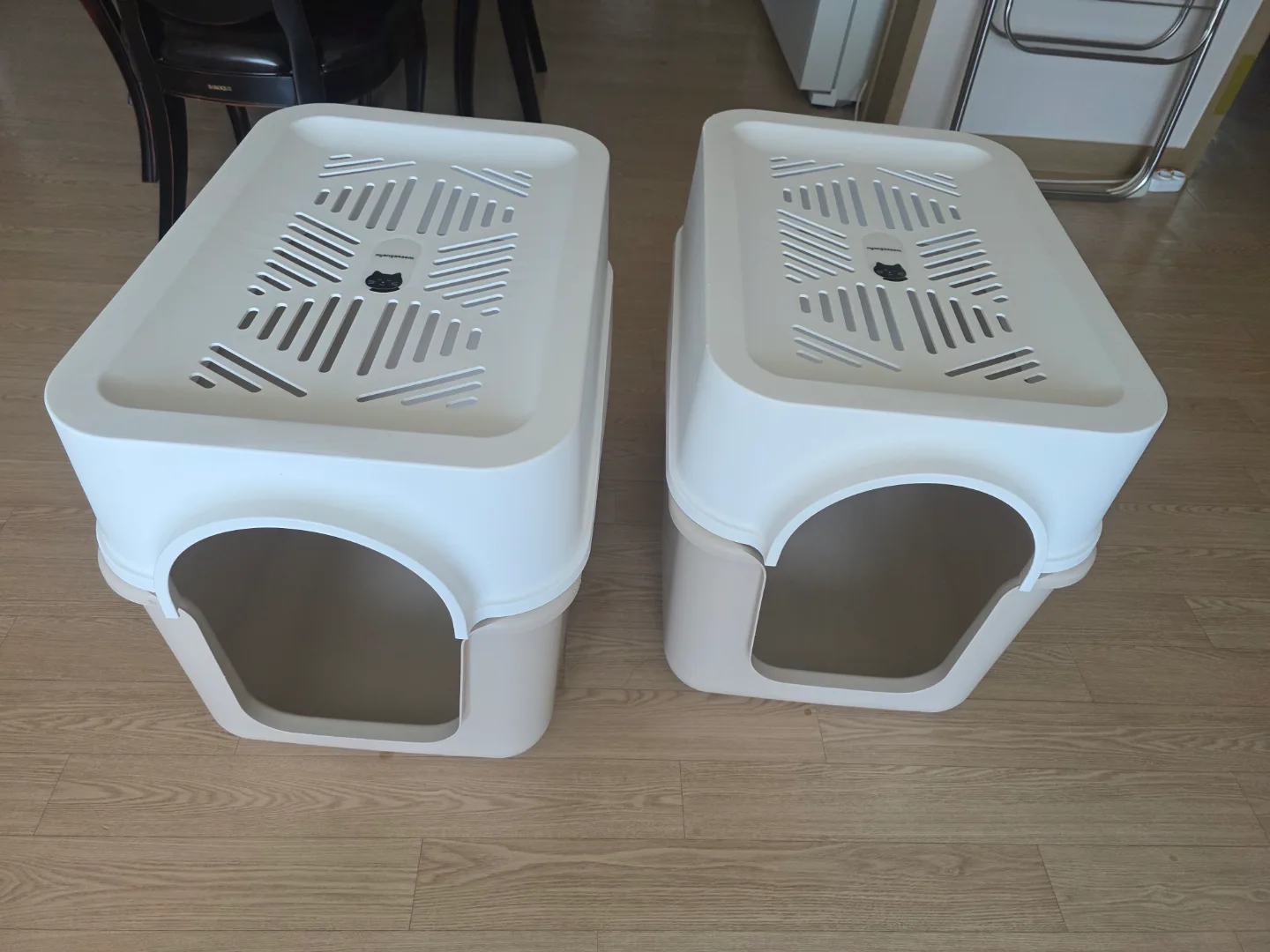 고양이 화장실 2개 세트 / 모래삽 2개 / 화장실 덧대함