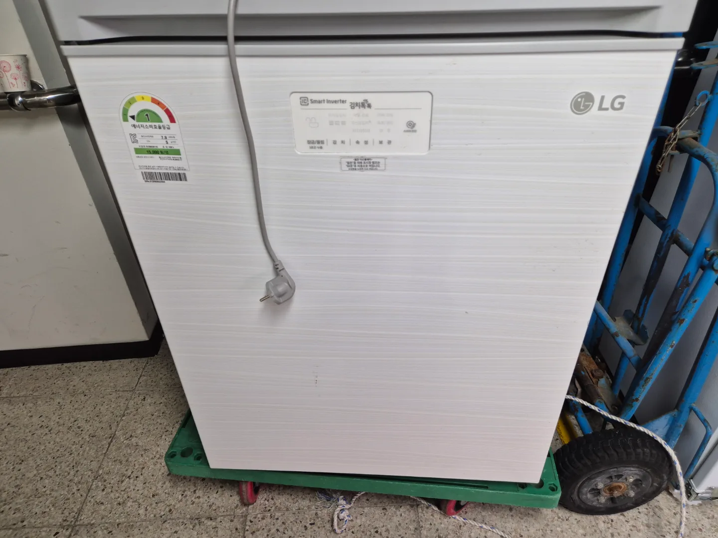 LG 김치냉장고 K138AW11E