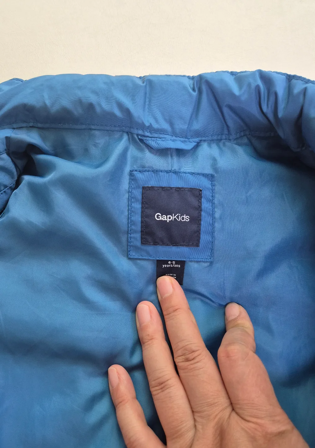 갭키즈 블루 패딩 조끼 (중고)