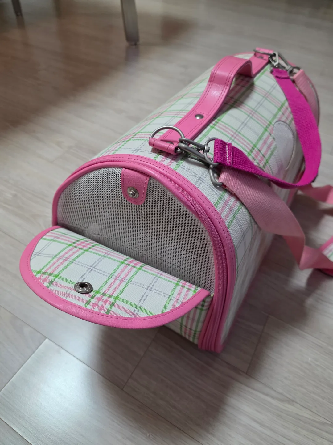 강아지 가방 중고 판매합니다