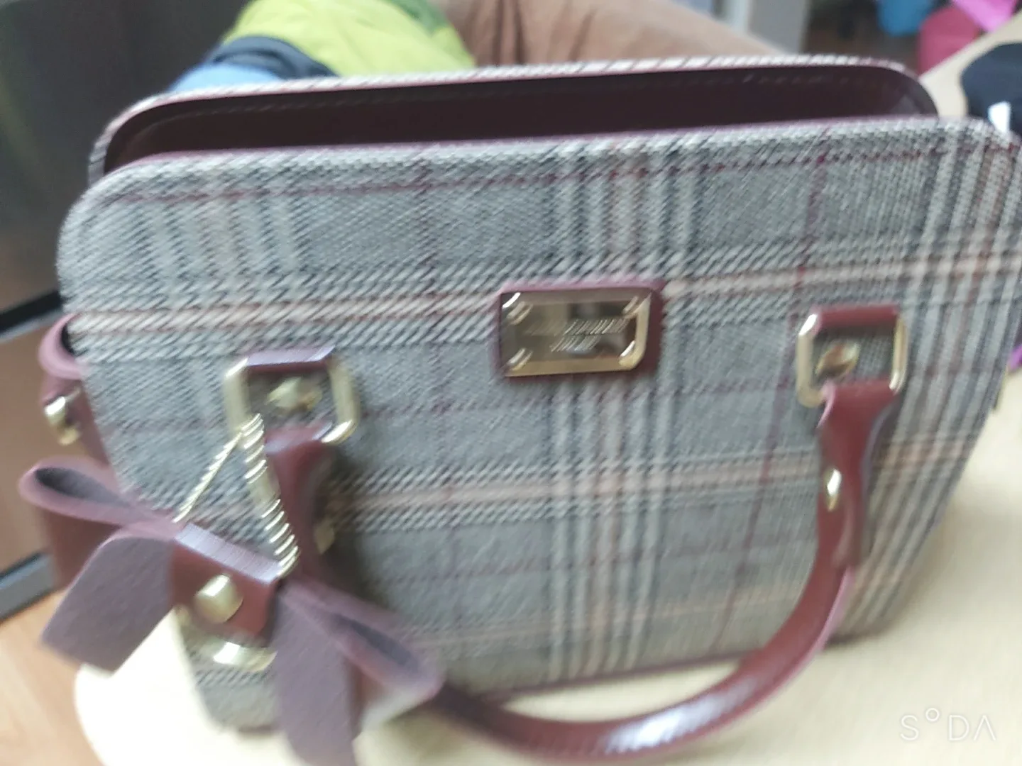 체크무늬 토트백