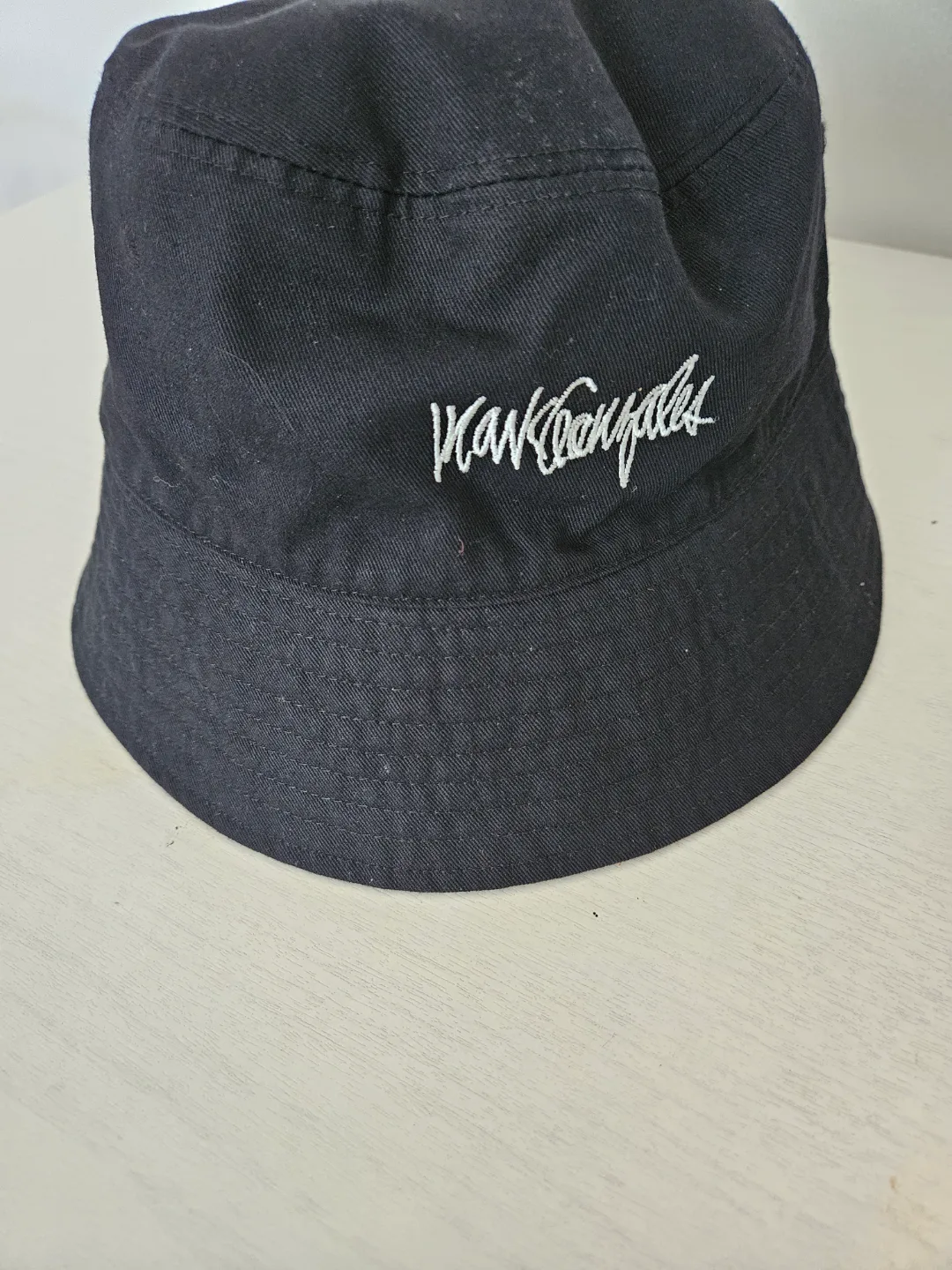 마크 곤잘레스 검정 버킷햇