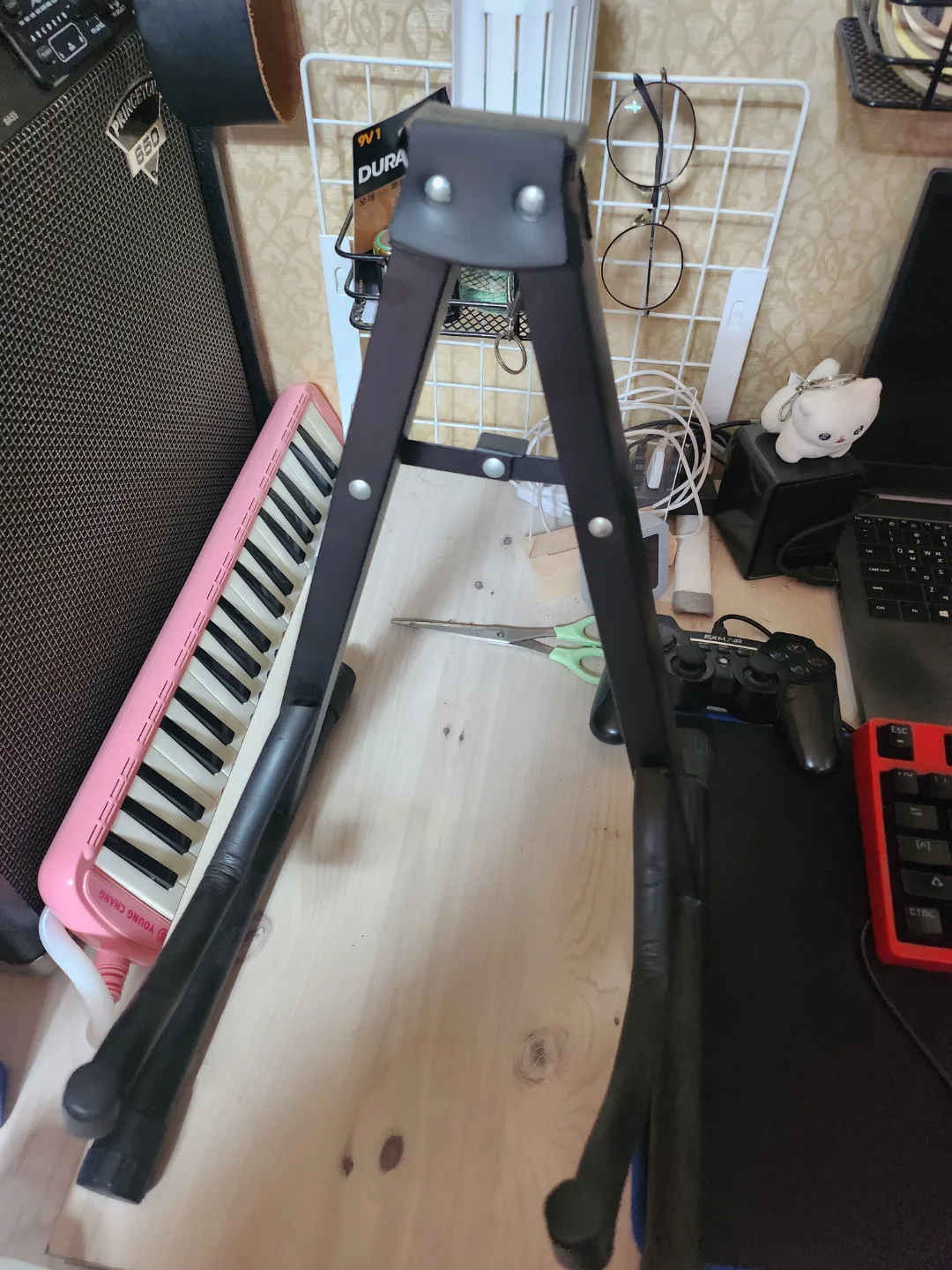 A자 기타 스탠드