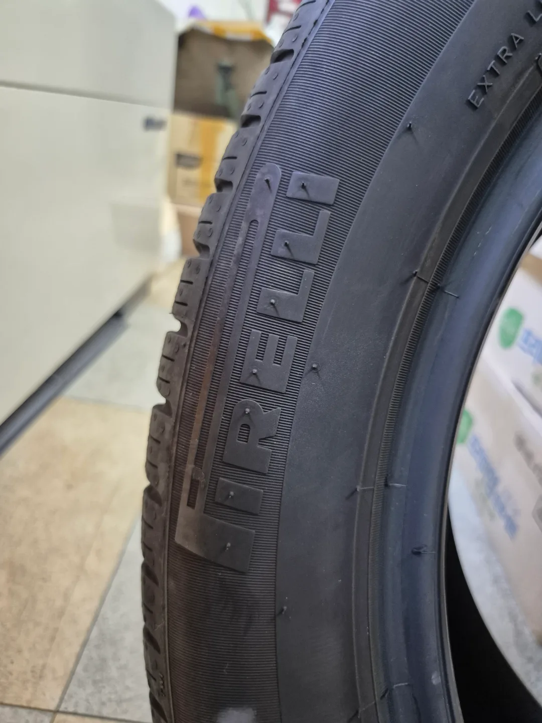 중고타이어 FIRRELLI 팝니다.245/50 R18
