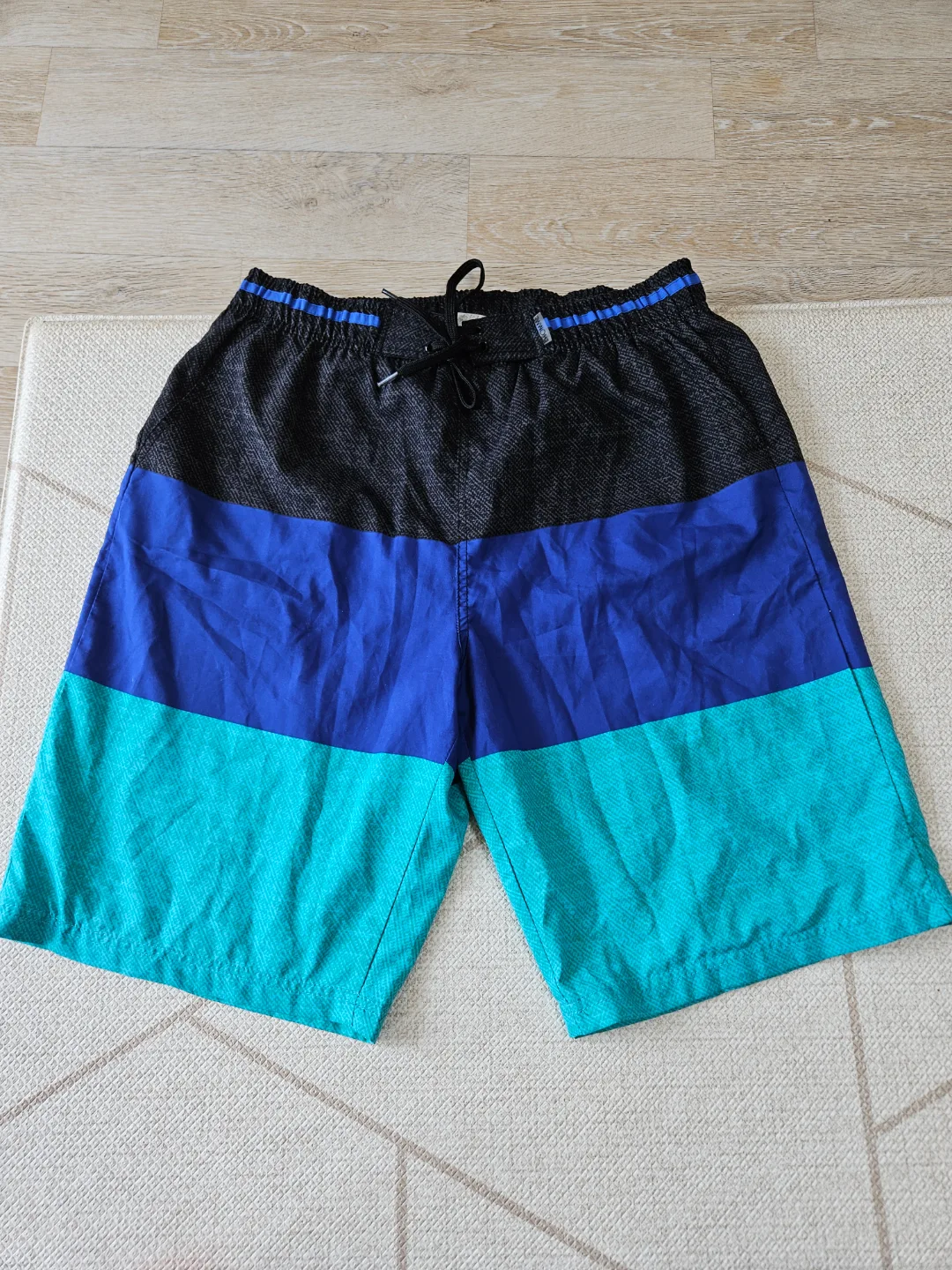 엘르옴므 수영복 반바지 100사이즈