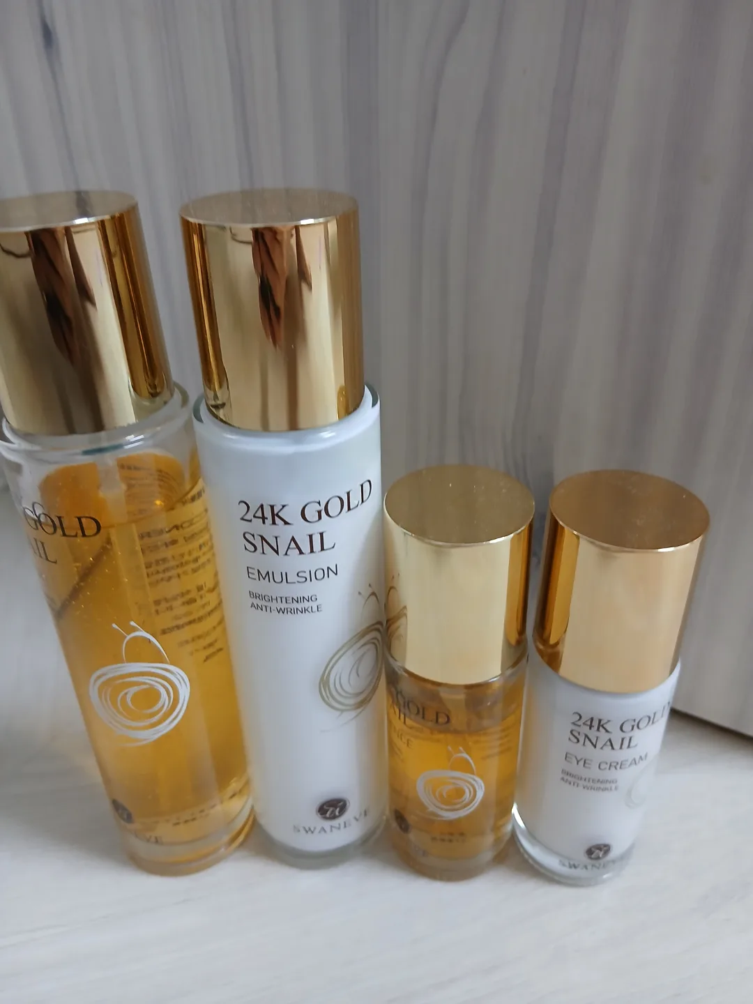 중고)유통기한27년10월7일))스웨니브 24K 골드 스네일 기초세트