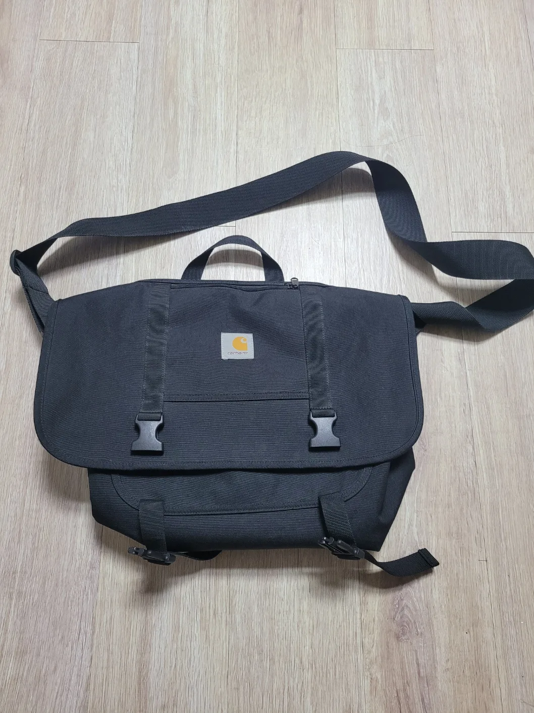 칼하트(Carhartt) 정품 메신저 가방 판매